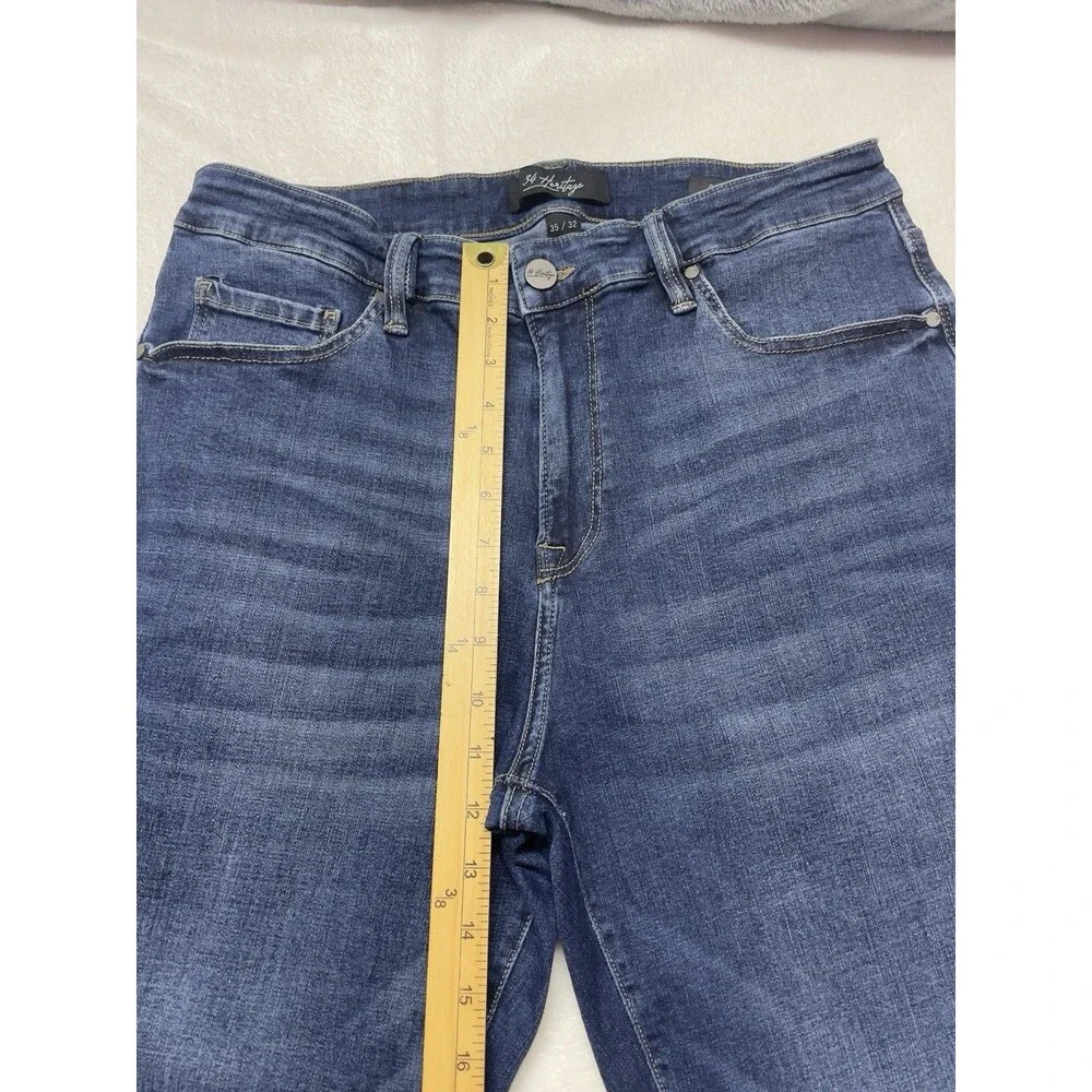 34 Heritage Champ Athletic Fit Men's Size 35x32 Stretch Blue Jeans
